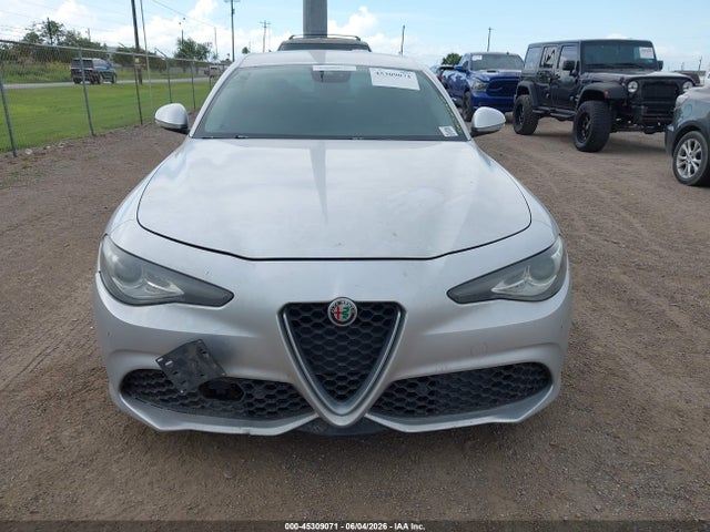 Alfa Romeo Giulia Ti Rwd