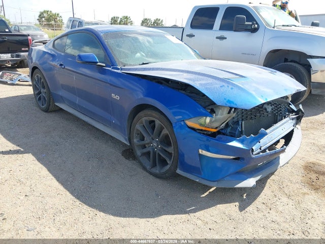 Salvage Ford Mustang Image