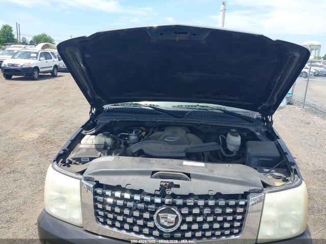 Cadillac Escalade Standard