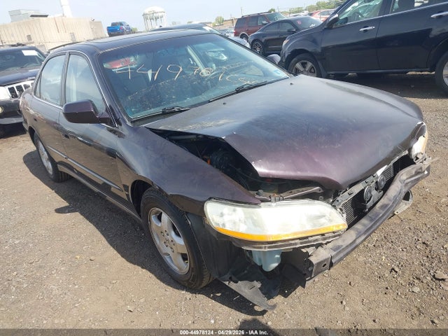 Salvage Honda Accord Image
