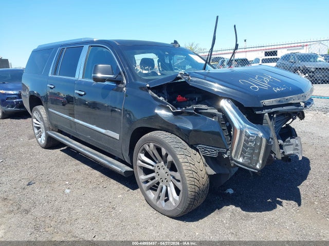 Salvage Cadillac Escalade Image