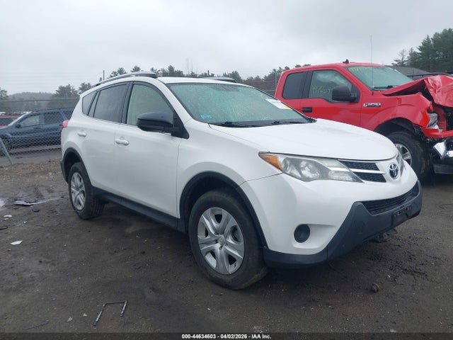 Salvage Toyota RAV4 Image