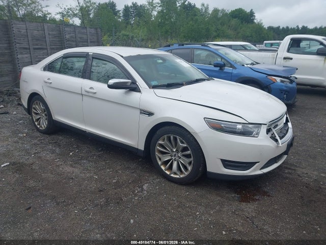 Salvage Ford Taurus Image