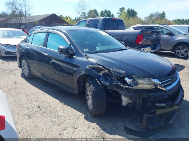 Salvage Honda Accord Image