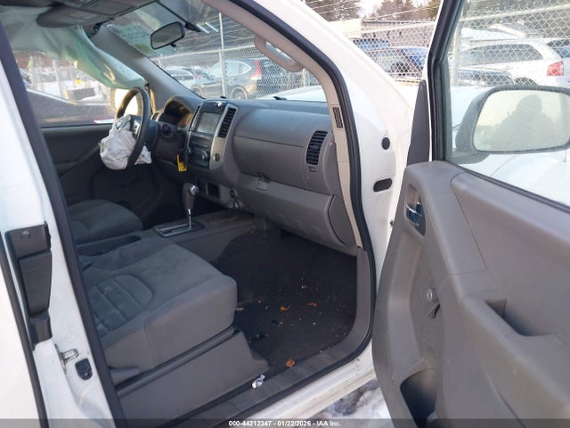 Nissan Frontier S