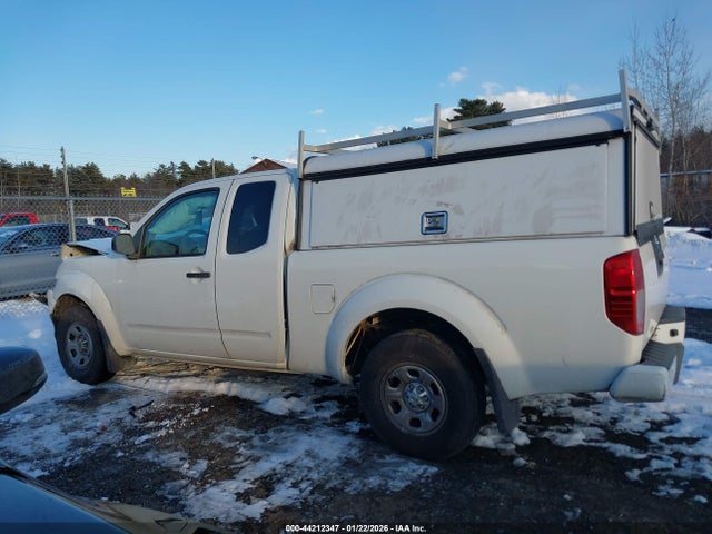 Nissan Frontier S