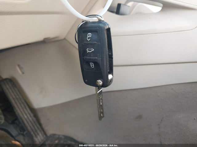 Volkswagen Eos Lux