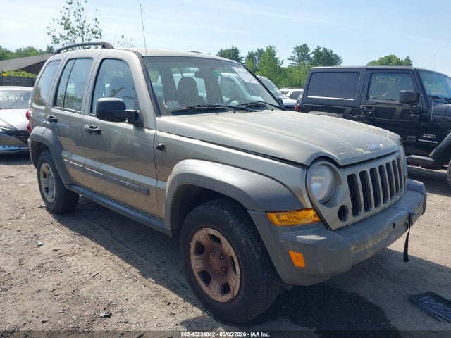 Salvage Jeep Liberty Image
