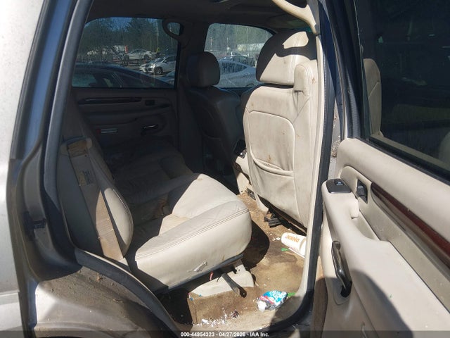 Cadillac Escalade Standard
