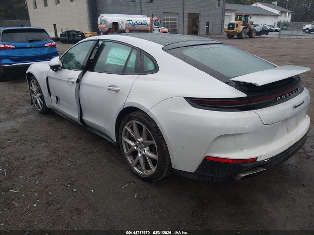 Porsche Panamera 4