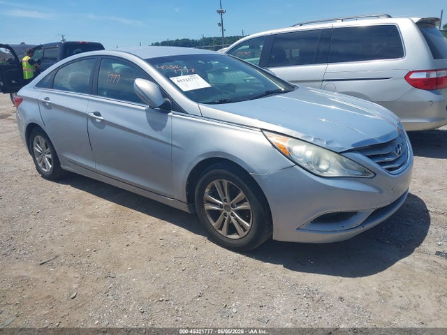 Salvage Hyundai SONATA Image