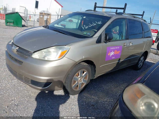 Toyota Sienna Le