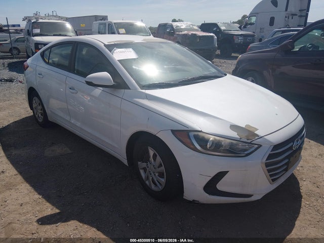 Salvage Hyundai ELANTRA Image