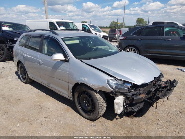 Salvage Volkswagen Jetta Image
