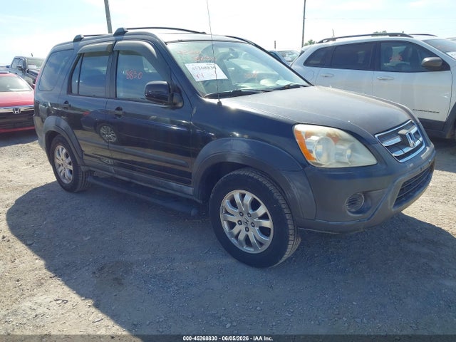 Salvage Honda CR-V Image