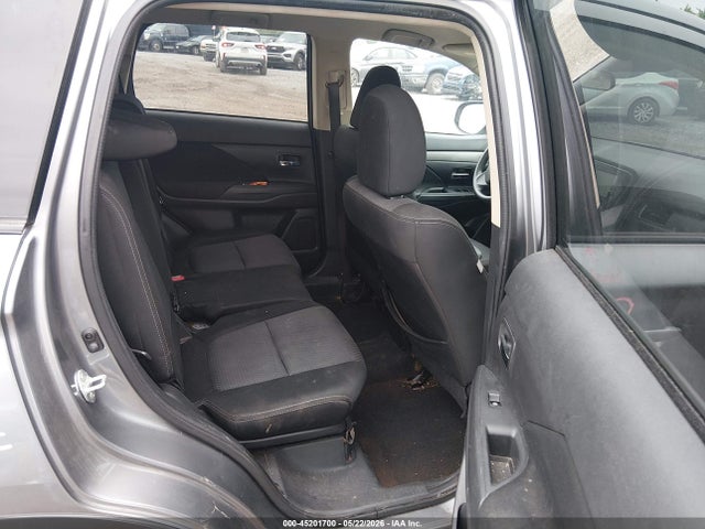 Mitsubishi Outlander Es