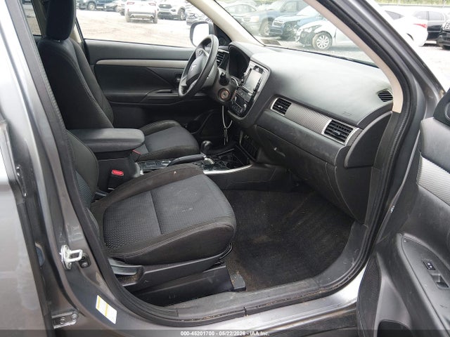 Mitsubishi Outlander Es