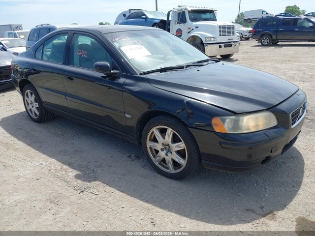Salvage Volvo S60 Image