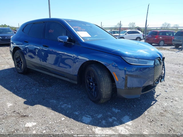 Salvage BMW iX Image
