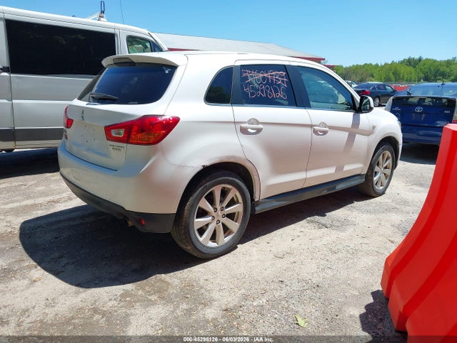 Mitsubishi Outlander Se