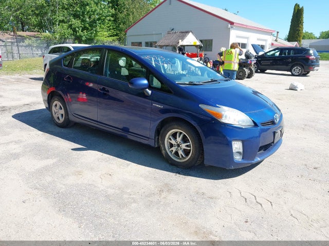 Salvage Toyota Prius Image