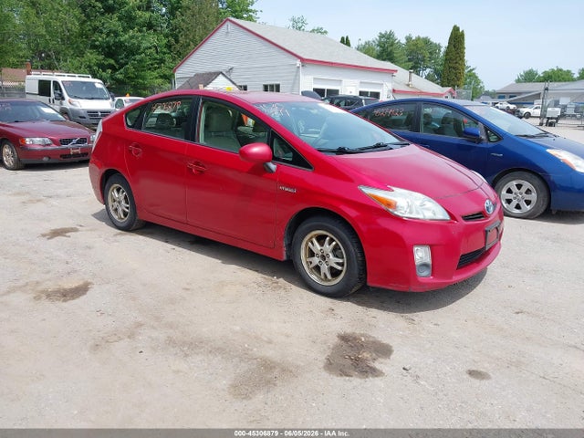Salvage Toyota Prius Image
