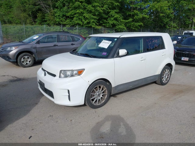 Scion xB