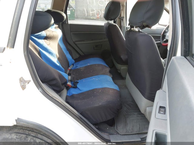 Jeep Grand Cherokee Laredo