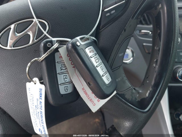 Hyundai SONATA Se 2.0t