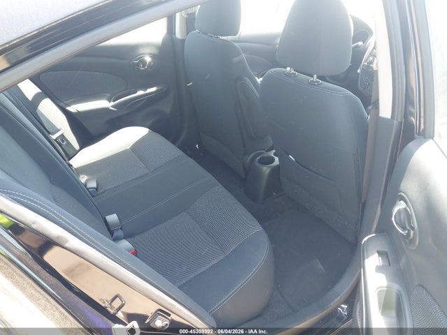 Nissan Versa 1.6 Sv