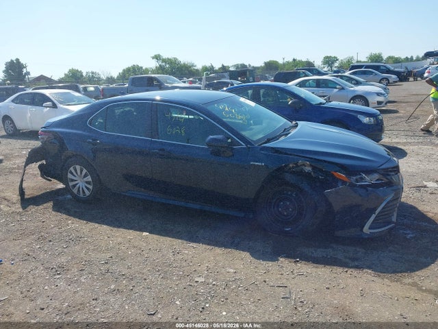 Toyota Camry Le Hybrid