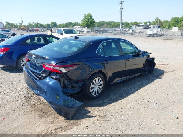 Toyota Camry Le Hybrid