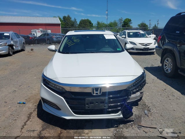 Honda Accord Touring 2.0t