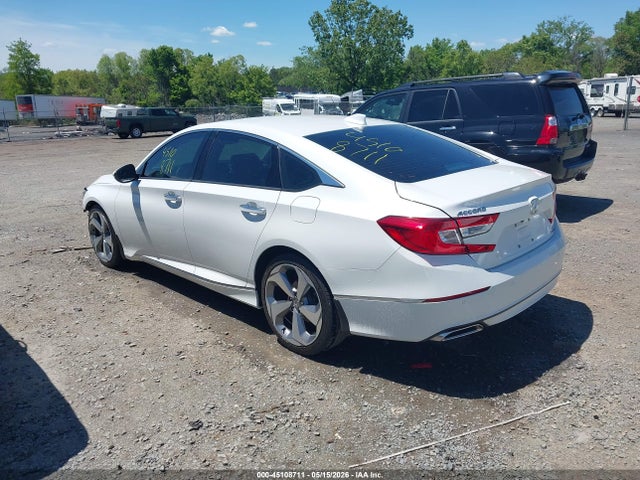 Honda Accord Touring 2.0t