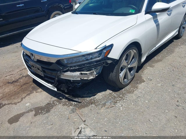 Honda Accord Touring 2.0t