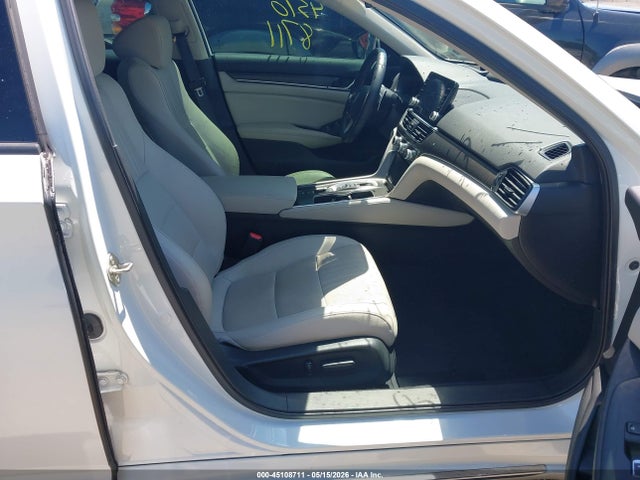 Honda Accord Touring 2.0t