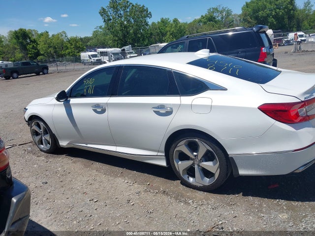 Honda Accord Touring 2.0t