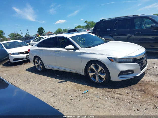 Honda Accord Touring 2.0t