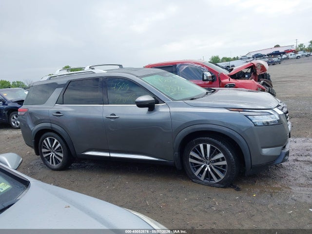 Nissan Pathfinder Platinum 4wd