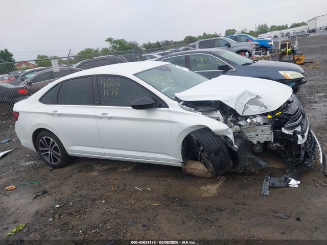 Volkswagen Jetta 1.5t Sport