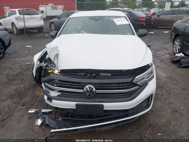 Volkswagen Jetta 1.5t Sport