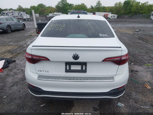 Volkswagen Jetta 1.5t Sport