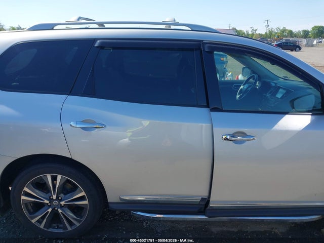 Nissan Pathfinder Platinum 4wd