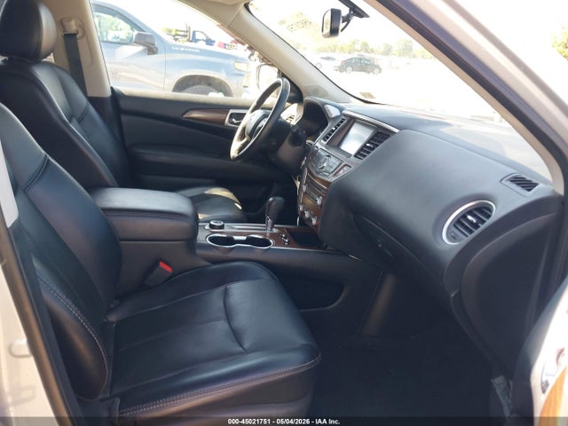 Nissan Pathfinder Platinum 4wd