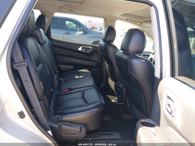Nissan Pathfinder Platinum 4wd