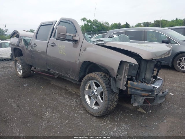 Salvage Chevrolet Silverado 2500 Image