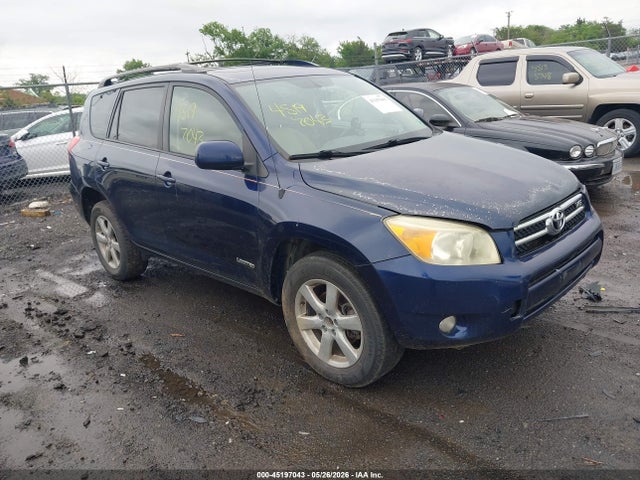 Salvage Toyota RAV4 Image