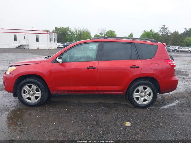 Toyota RAV4 Base V6