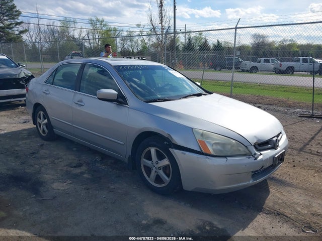 Salvage Honda Accord Image