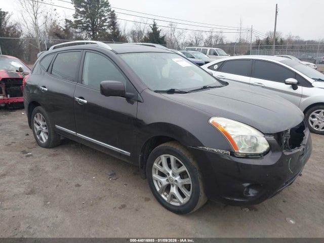 Salvage Nissan Rogue Image